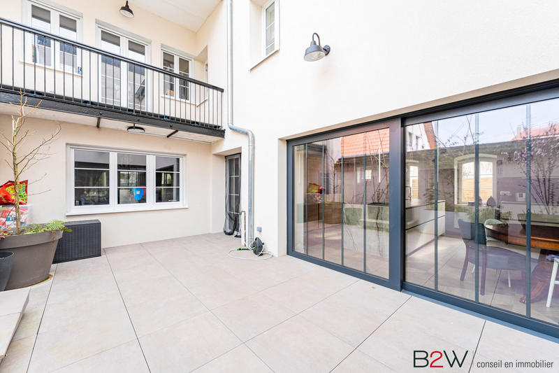 Maison contemporaine - 220 m² - 8 pièces