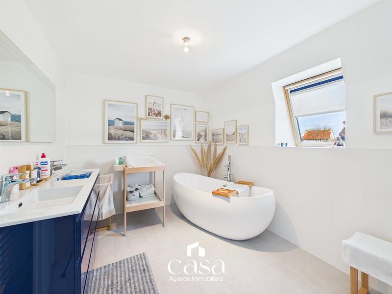 Maison - 160 m² - 8 pièces