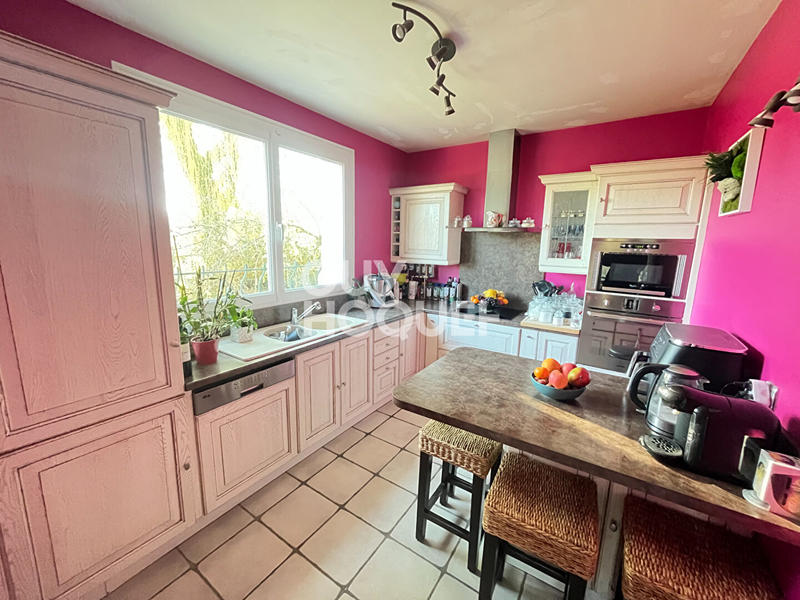 Maison - 160 m² - 8 pièces