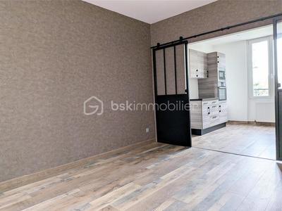 Maison de ville - 90 m² - 5 pièces