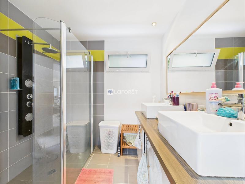 Maison contemporaine - 113 m² - 5 pièces