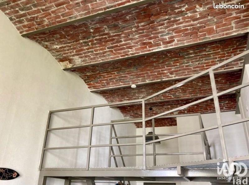 Loft - 70 m² - 2 pièces