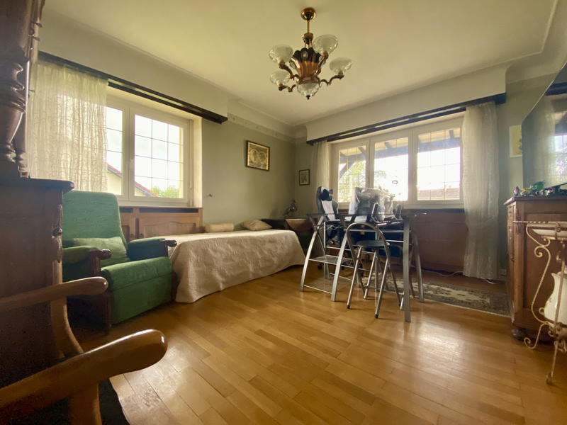 Maison - 195 m² - 8 pièces