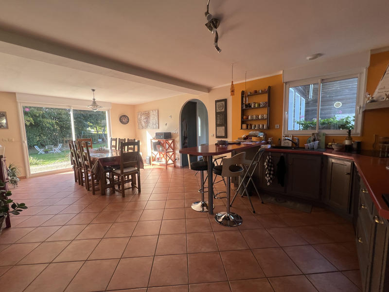 Maison - 157 m² - 8 pièces