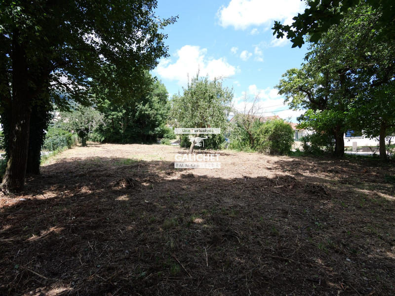 Terrain - 808 m²