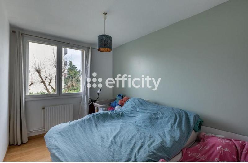 Appartement - 81 m² - 4 pièces