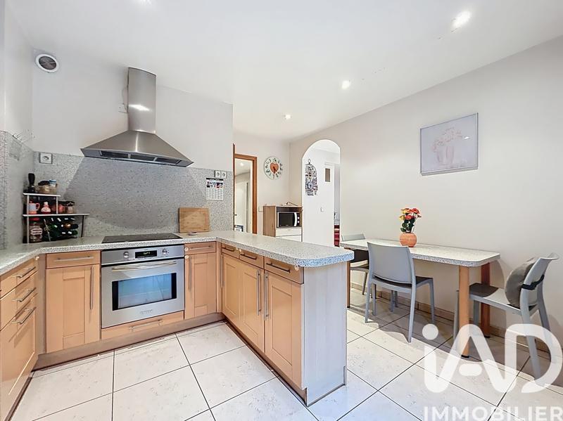 Maison - 142 m² - 6 pièces