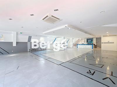 Local commercial - 200 m² - 4 pièces