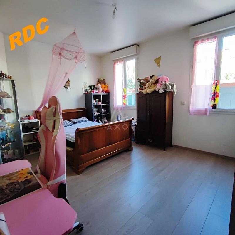 Maison - 161 m² - 6 pièces