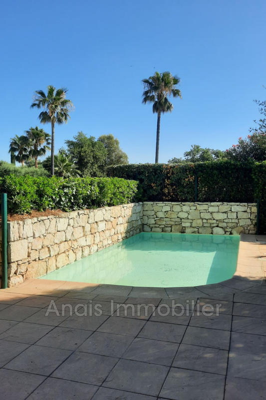 Mazet - 28 m² - 2 pièces