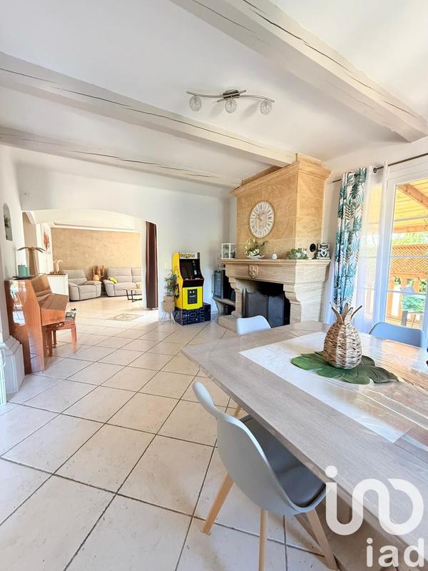 Maison - 202 m² - 5 pièces