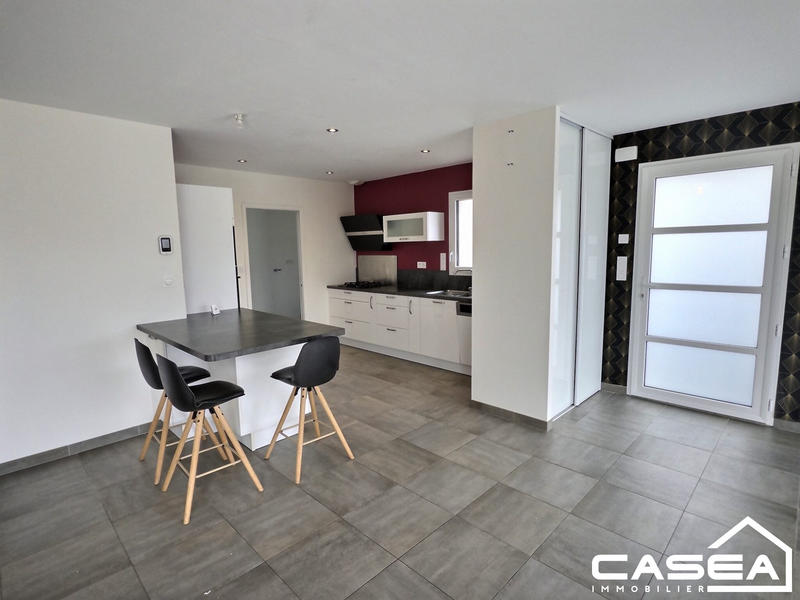 Maison - 105 m² - 7 pièces