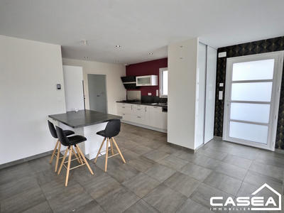 Maison - 105 m² - 7 pièces