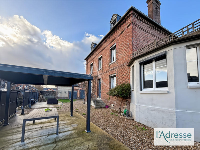 Maison - 179 m² - 8 pièces