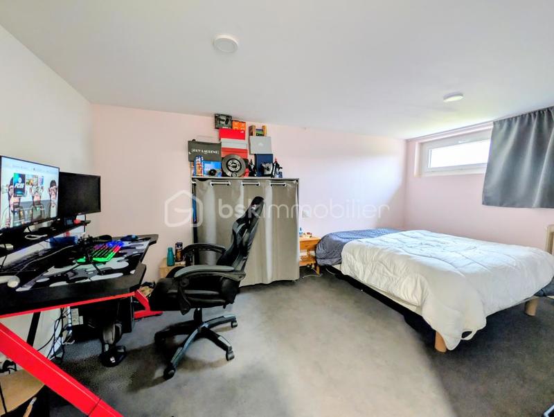 Maison traditionnelle - 97 m² - 4 pièces