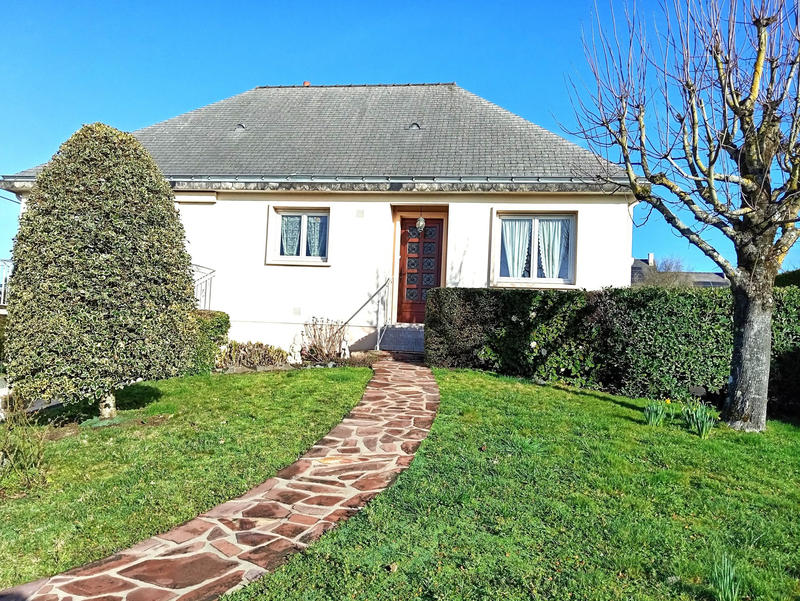 Maison - 93 m² - 5 pièces