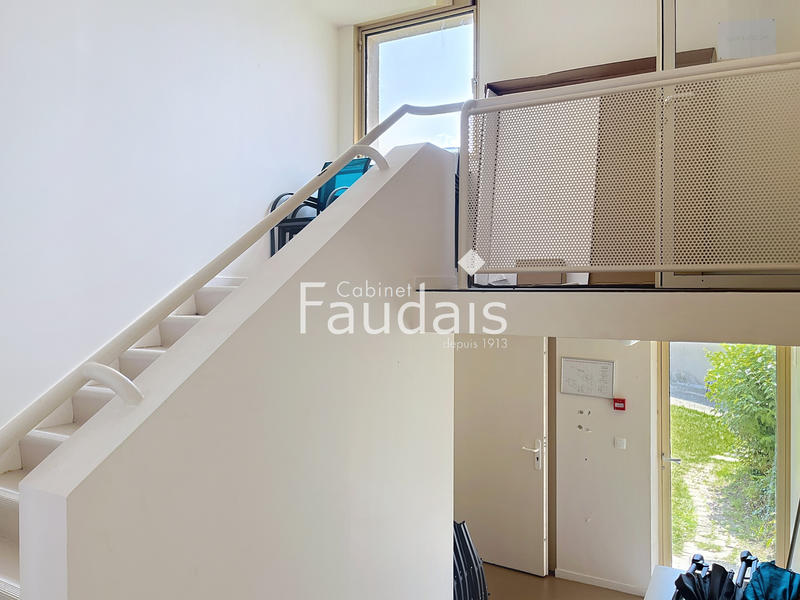 Immeuble - 1 100 m²