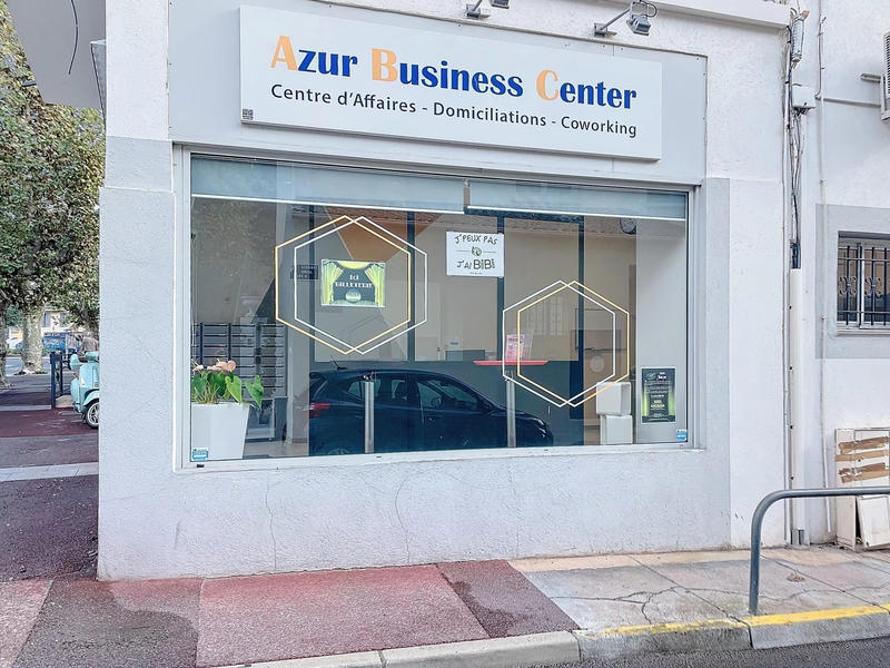 Fonds de commerce - Magasins - 152 m²