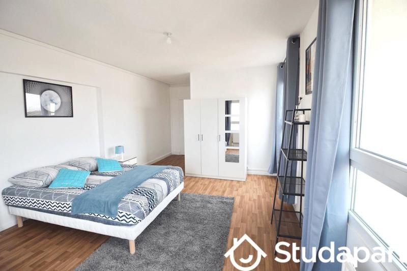 Chambre - 11 m² - 1 pièce