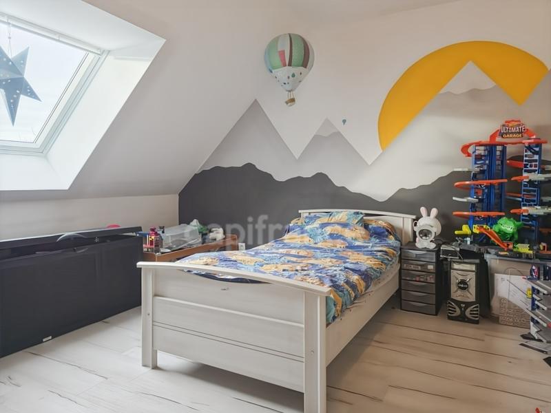 Pavillon - 160 m² - 7 pièces