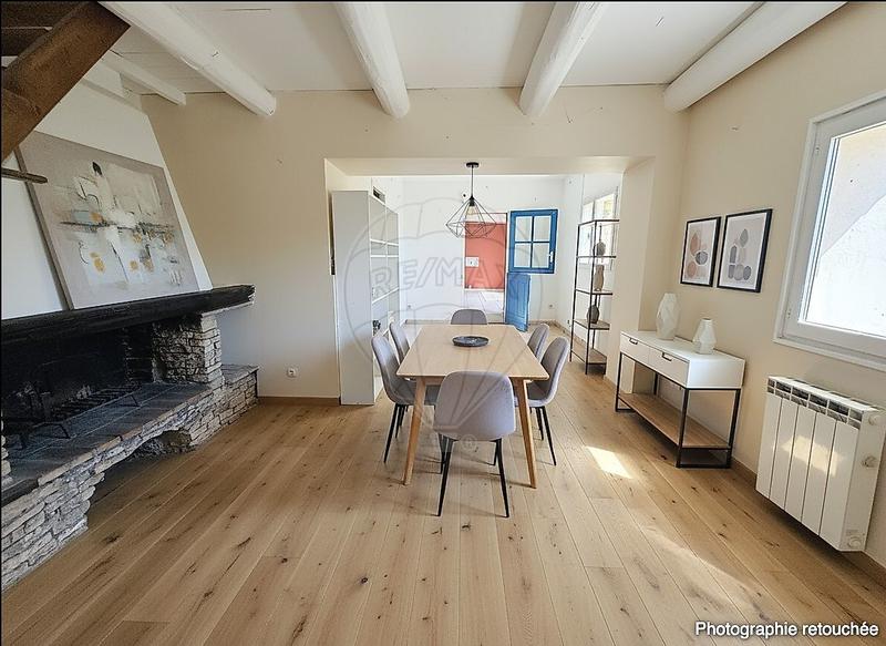 Propriété - 93 m² - 4 pièces