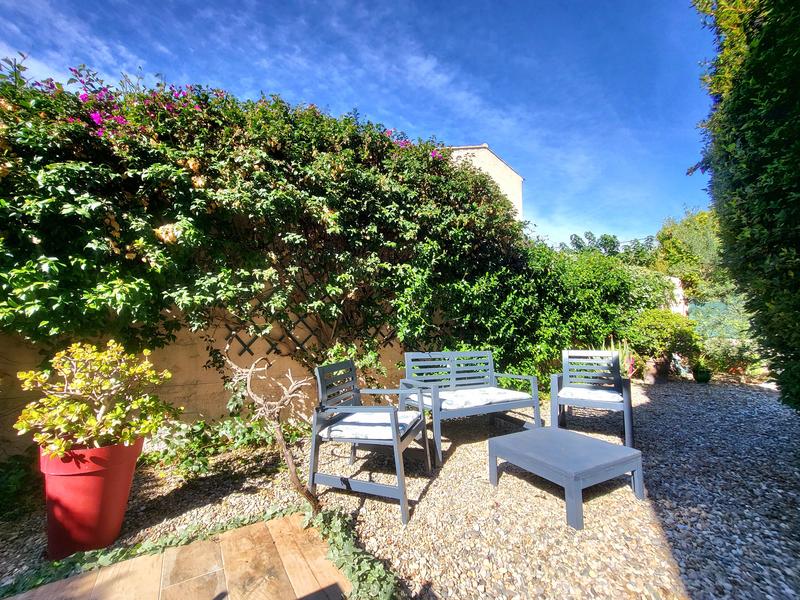 Maison jumelée - 112 m² - 5 pièces