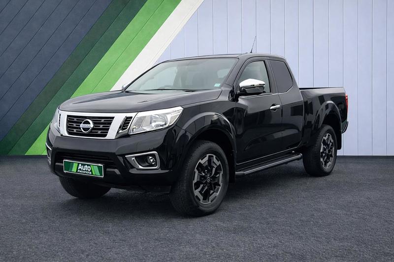 Nissan Navara II King-Cab 2.3 Dci 160 n-Connecta 21.500 Ht