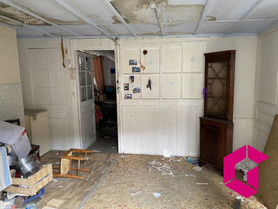 Maison - 140 m² - 2 pièces