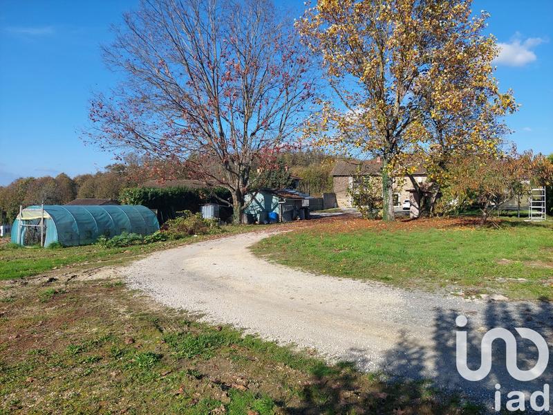 Maison - 220 m² - 5 pièces