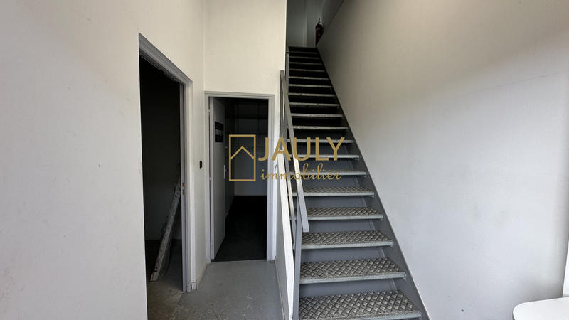 Bureau - 70 m² - 5 pièces