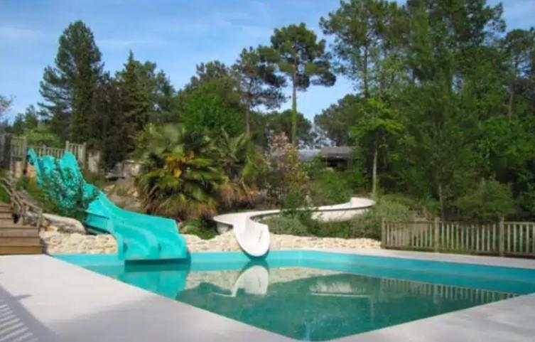 Fonds de commerce - 93 736 m²