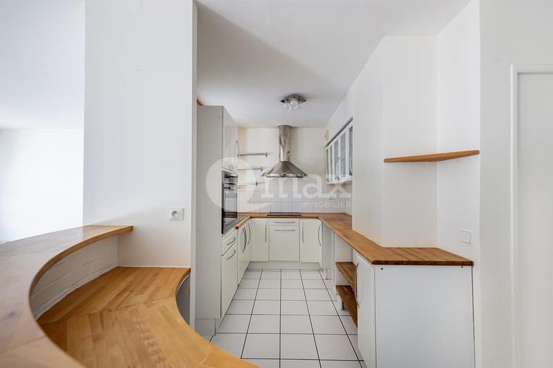 Appartement - 90 m² - 3 pièces