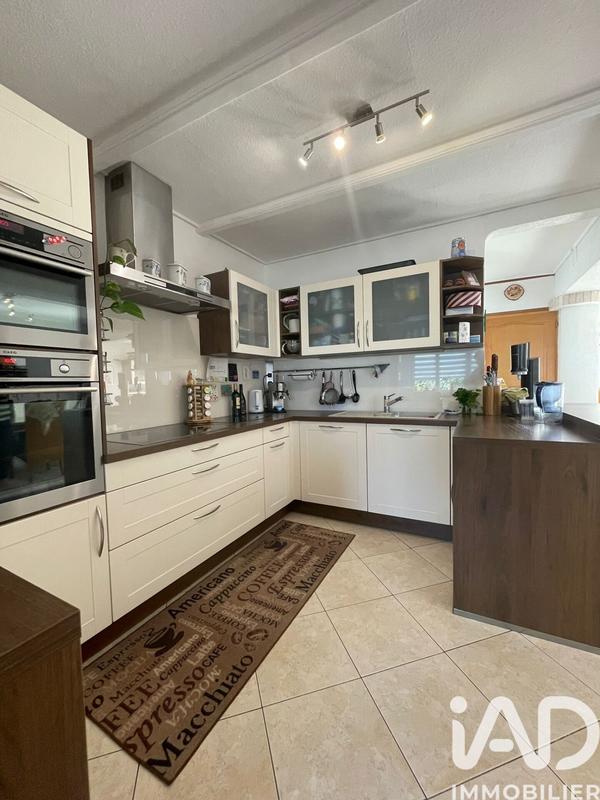 Maison - 138 m² - 7 pièces