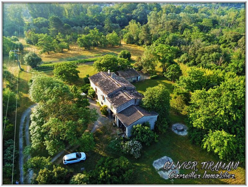 Villa - 160 m² - 8 pièces