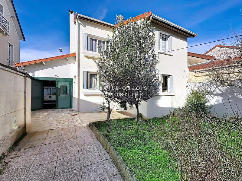 Maison ancienne - 102 m² - 7 pièces