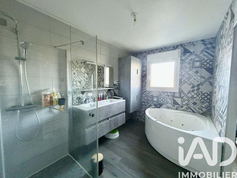 Maison - 185 m² - 6 pièces