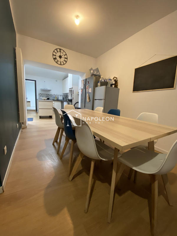 Maison - 144 m² - 10 pièces