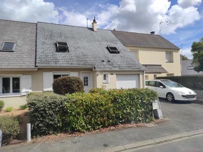 Maison - 96 m² - 4 pièces