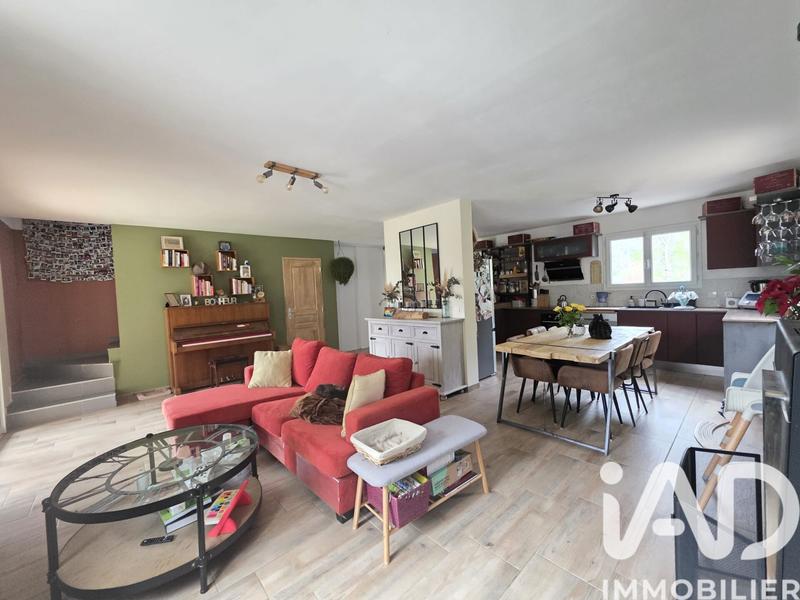 Maison - 99 m² - 5 pièces