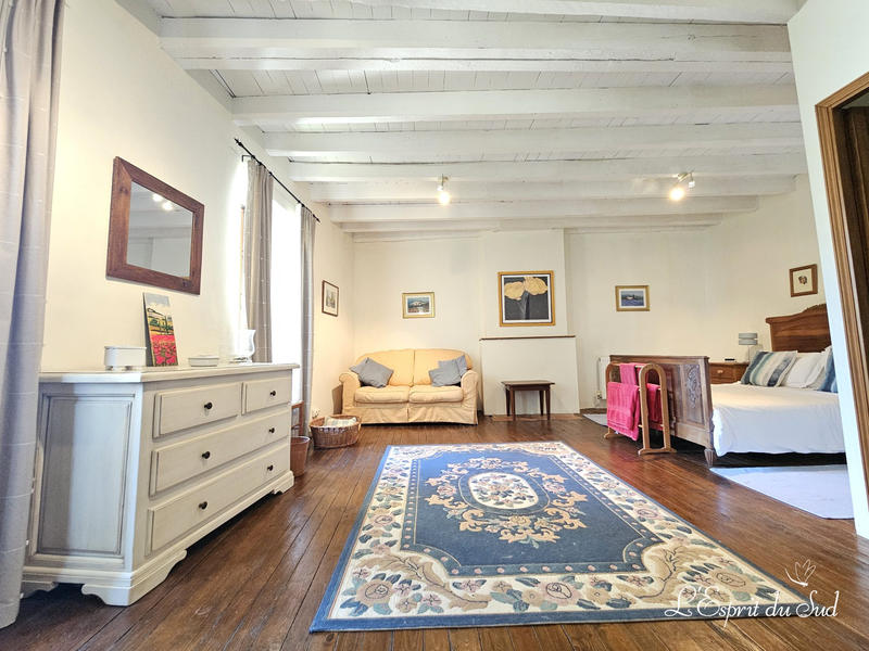 Bastide - 480 m² - 13 pièces