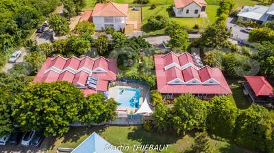 Maison - 270 m² - 13 pièces