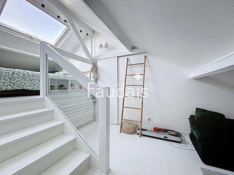 Maison - 162 m² - 7 pièces