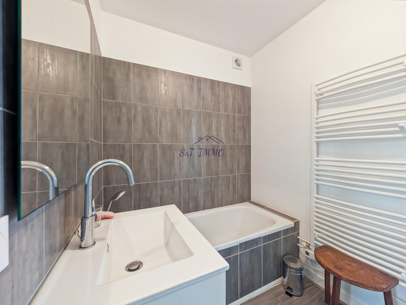 Maison - 197 m² - 7 pièces