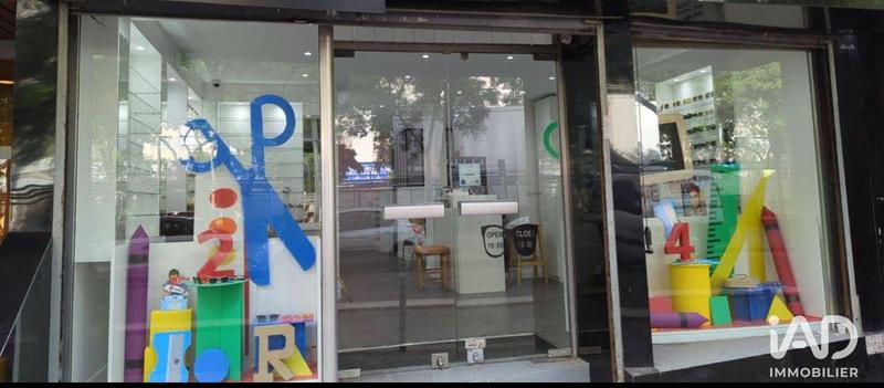 Local commercial - 65 m²