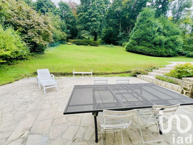 Maison - 275 m² - 9 pièces