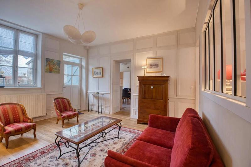 Maison - 321 m² - 12 pièces