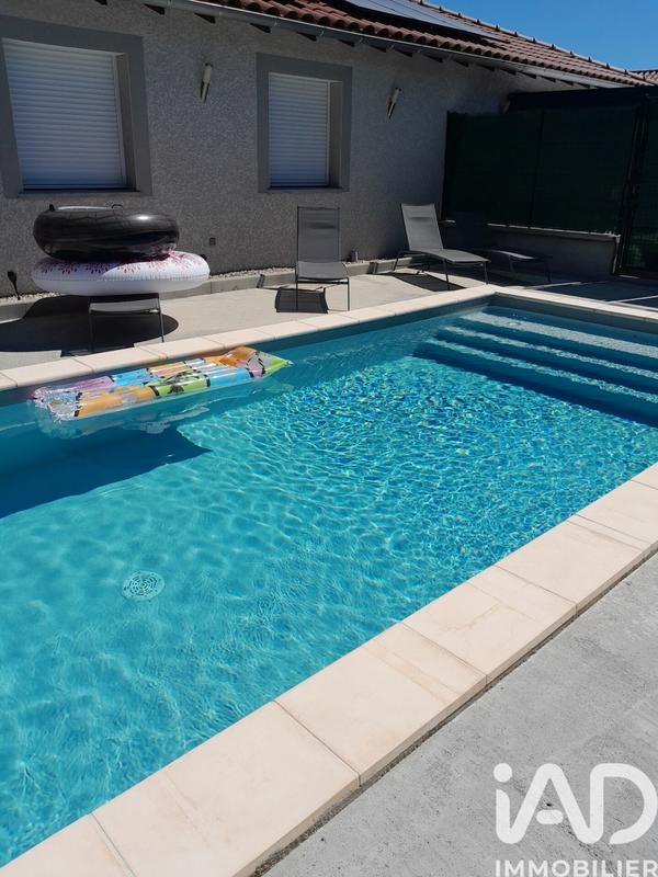 Maison - 220 m² - 8 pièces