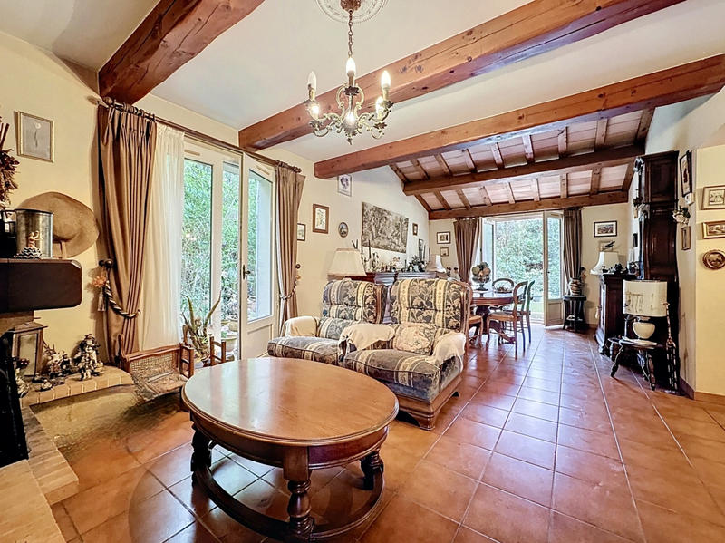 Maison - 93 m² - 5 pièces