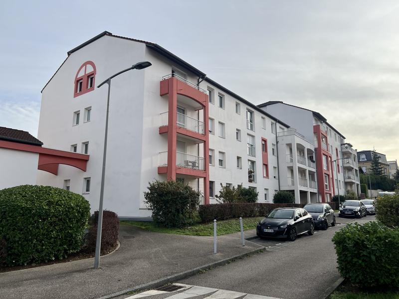 Parking / Garage - 12 m²