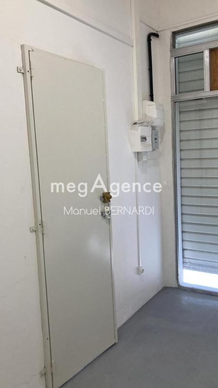 Local commercial - 15 m² - 1 pièce